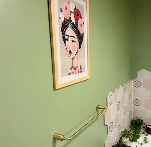 En Couleurs ! T2 / Vue Canal / Balnéo / Pkg *