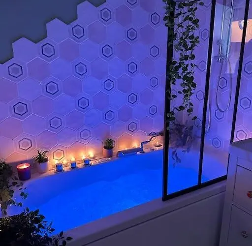 En Couleurs ! T2 / Vue Canal / Balnéo / Pkg * Sète