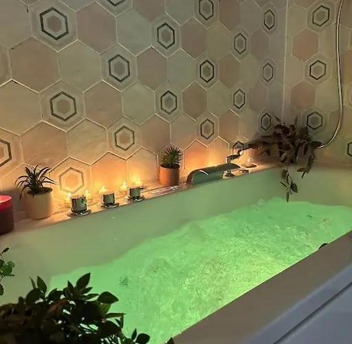 En Couleurs ! T2 / Vue Canal / Balnéo / Pkg Appartamento *