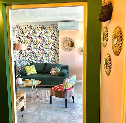 En Couleurs ! T2 / Vue Canal / Balnéo / Pkg * Sète